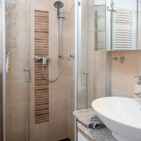 Rollis Kate By Interhome